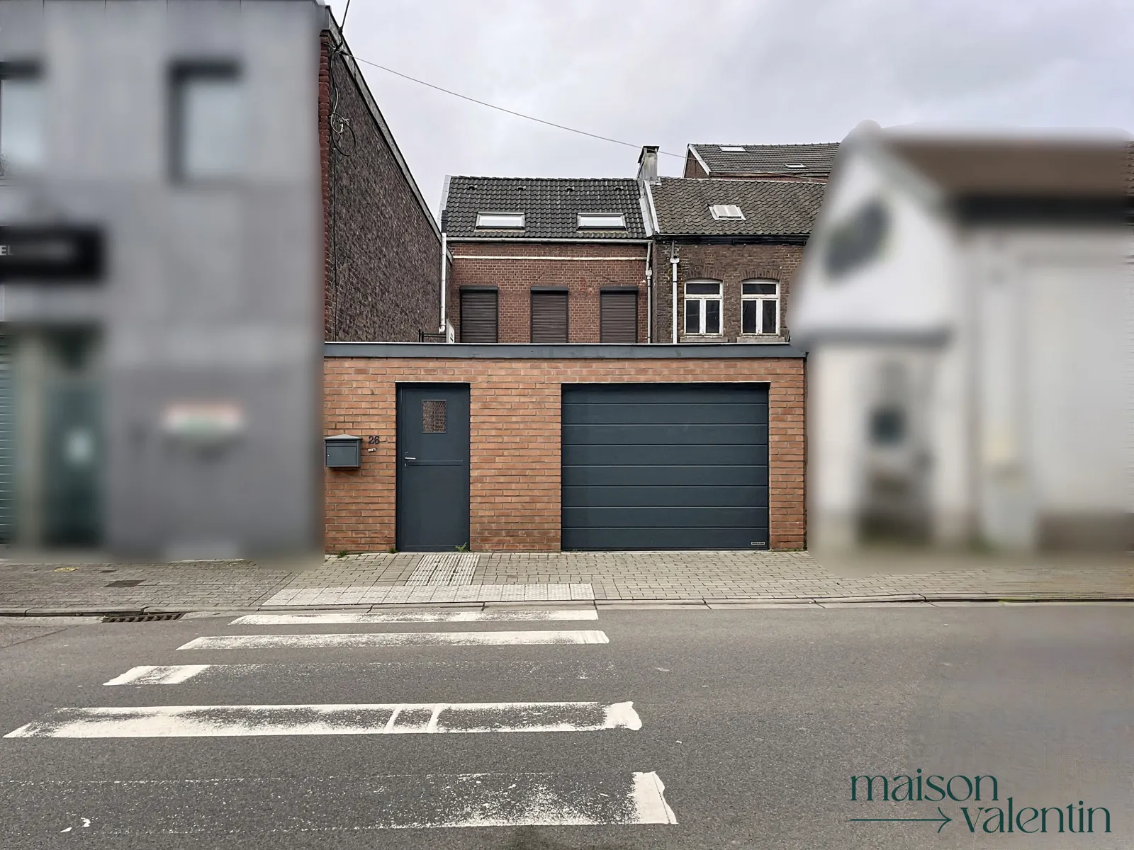Maison familiale prête à vivre avec garage, photo 2