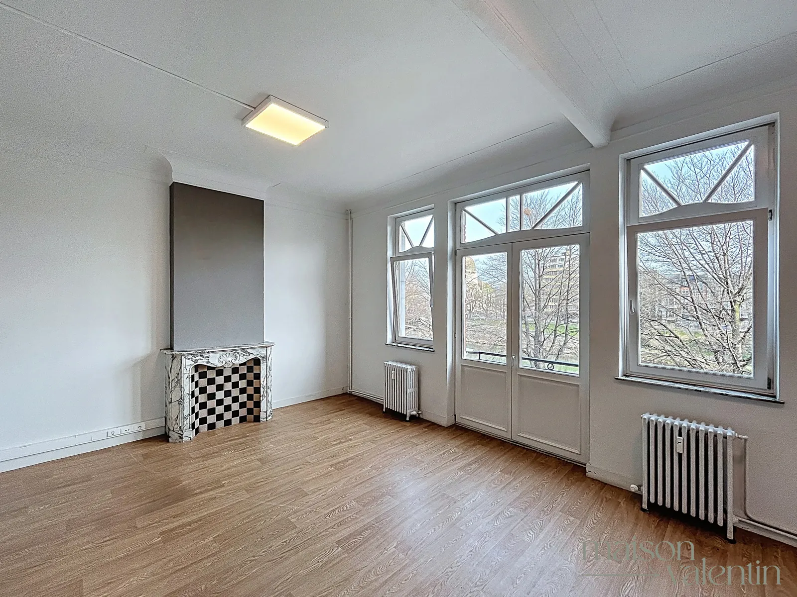 Bureaux lumineux dans une maison de maître (parking dispo.), photo 3