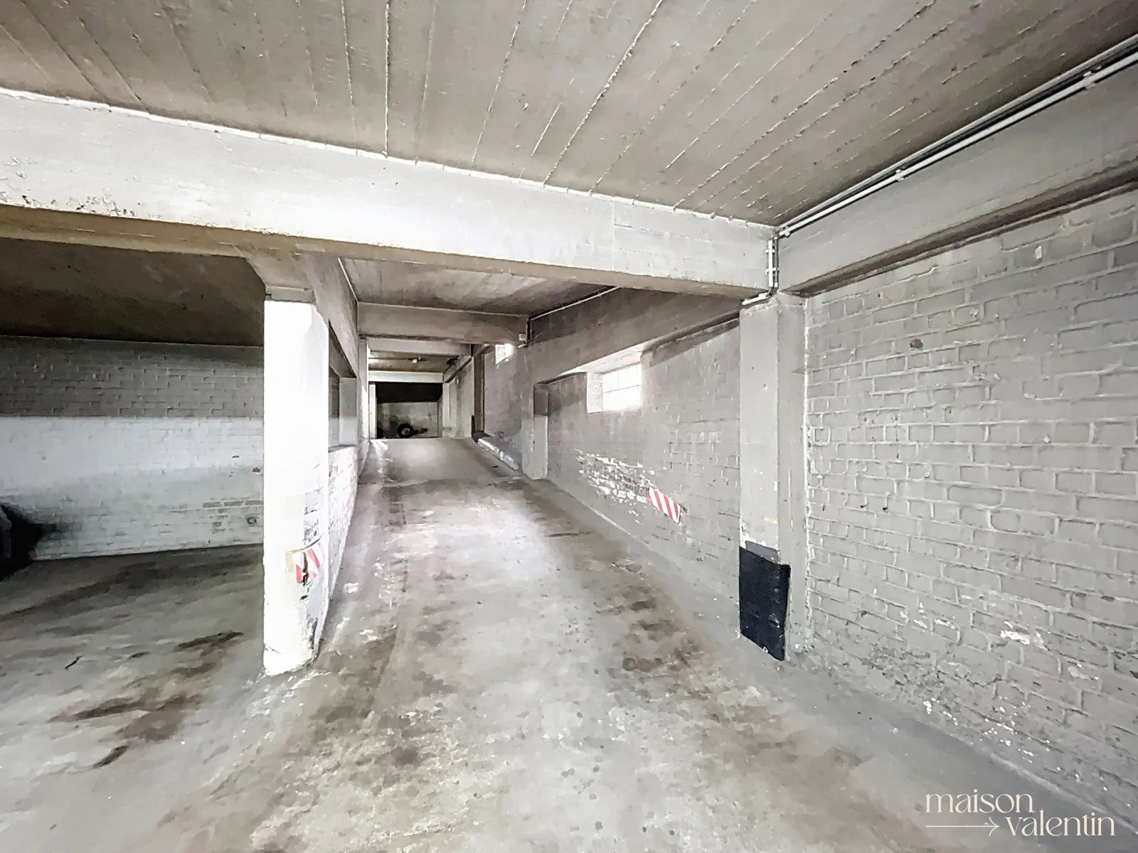 Emplacement de parking couvert - Saint-Gilles - HEC, photo 6